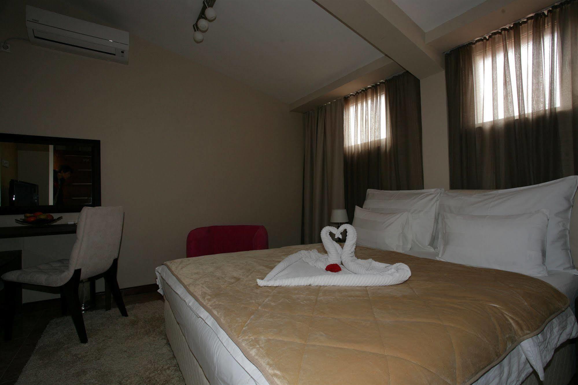 Alexandar Lux 4* Podgorica